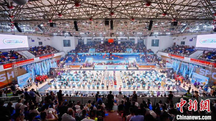 浙江富阳百村篮球赛正式启幕，112村参赛规模创