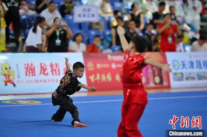 2024第四届中国盘山武术节盛大开幕 六十支队伍千