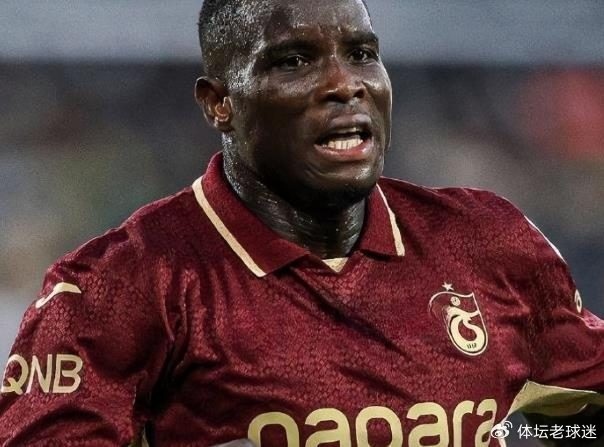 尼日利亚锋霸奥努阿楚土超射手王领跑，倒钩破