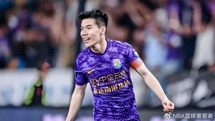 王霄疑似离任辽宁铁人 俱乐部倾向辽小虎名宿任