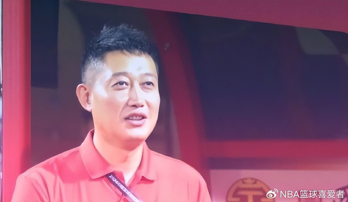 王霄疑似离任辽宁铁人 俱乐部倾向辽小虎名宿任