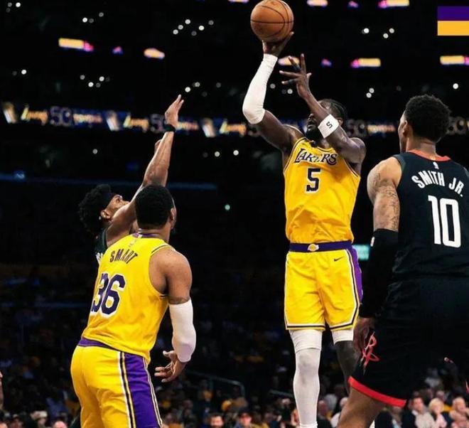 杜兰特复出难救火箭 斯马特爆发助湖人2-0占优